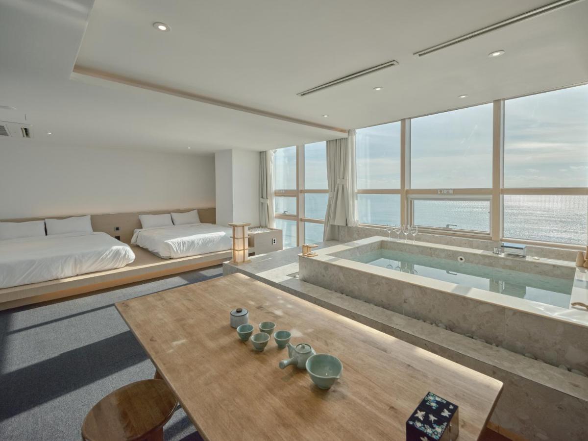 Uh Suite The Haeundae Pusan Exteriér fotografie