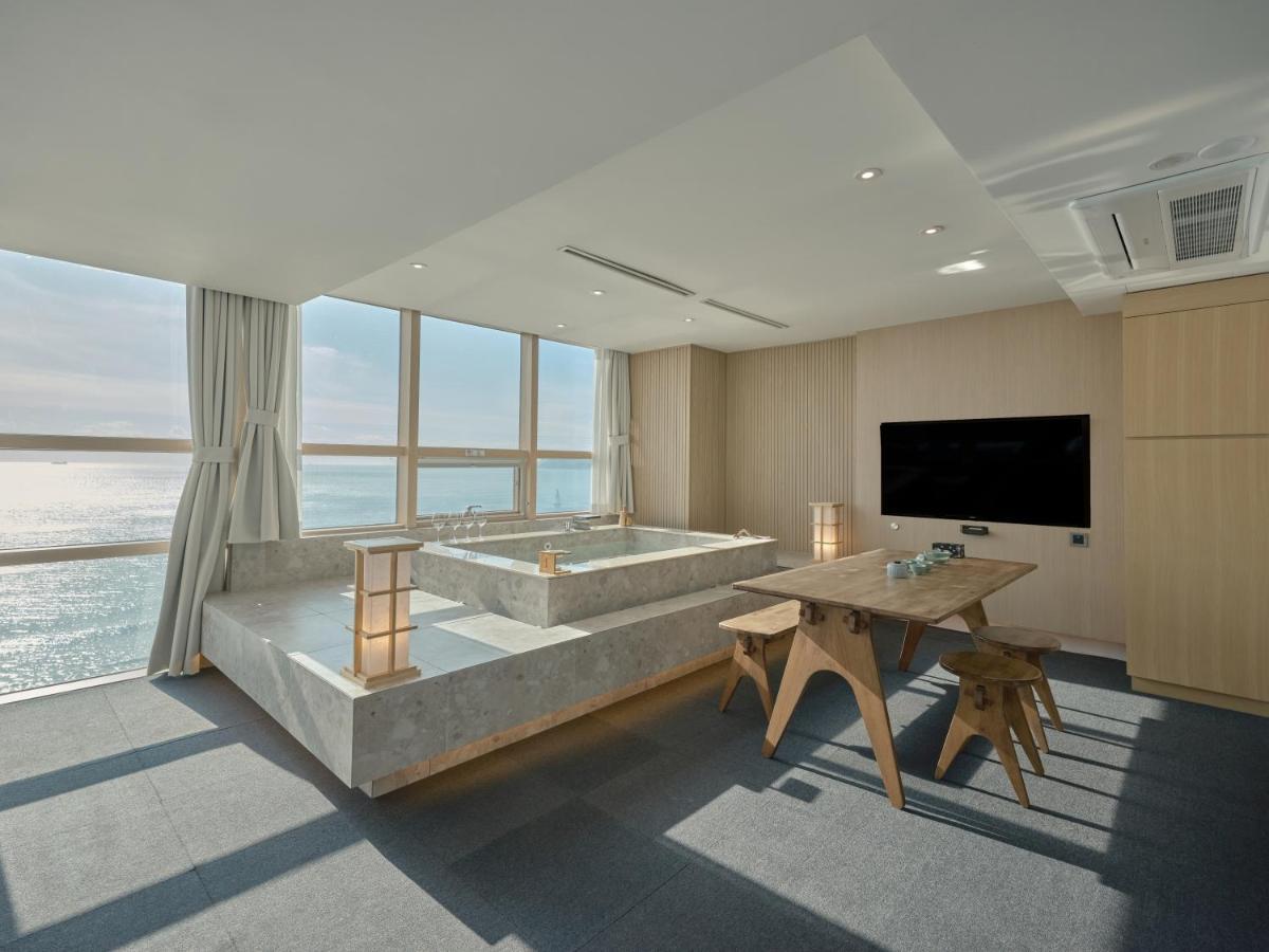 Uh Suite The Haeundae Pusan Exteriér fotografie